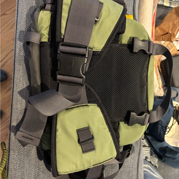 BNWOT  Mountain Smith pack - Picture 2 of 4